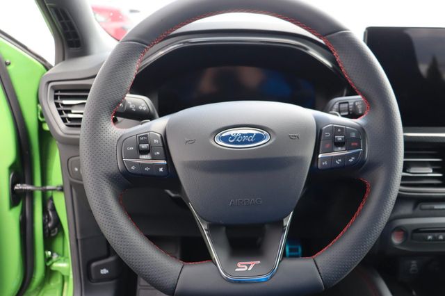 Foto 1 - Ford Focus ST Turnier X 2.3 EcoBoost 4,99% FIN*, Mean Green Metallic