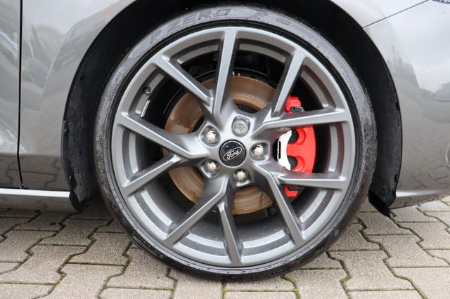 Foto 1 - Focus ST Turnier X 2.3 Automatik 4,99% FIN*, Magnetic Metallic