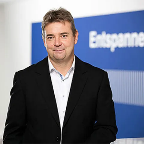 MATTHIAS GEBAUER