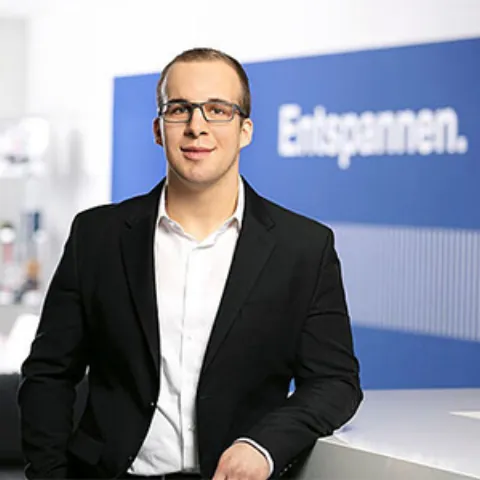 FLORIAN HOLLER